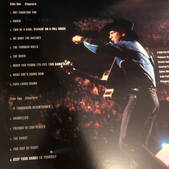 This is Garth Brooks Rare Promo Laserdisc Live Concert​ - Picture 3 of 4
